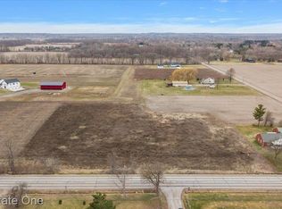 72857 Romeo Plank Rd, Armada, MI 48005
