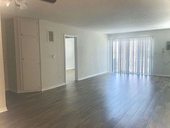 3rd image of 1827 Veteran Ave APT 24