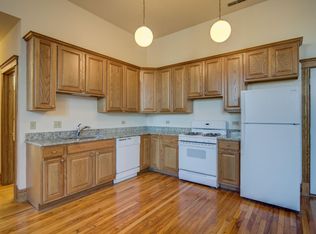 1808 W Patterson Ave APT 2B, Chicago, IL 60613