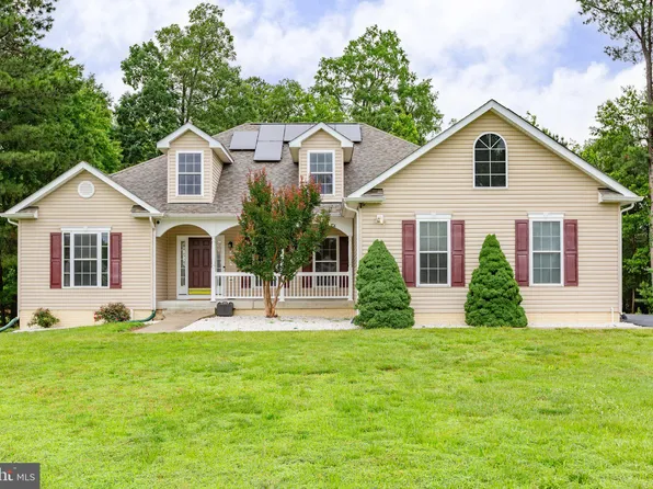 4049 Chatham Dr, King George, VA 22485