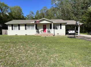 565 Walnut St, Savannah, TN 38372