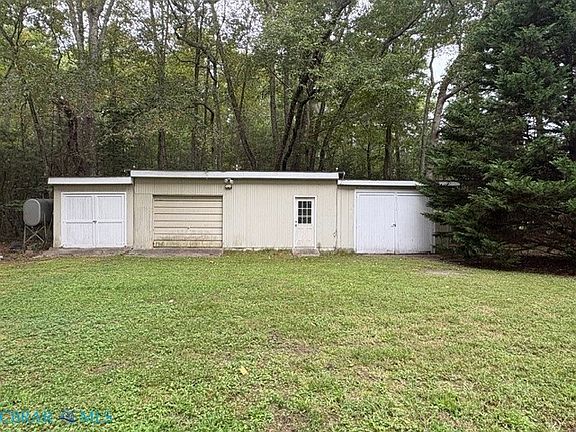 4th image of 1822 Potato Neck Rd