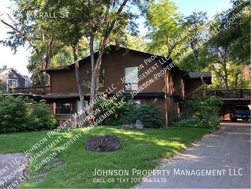 2nd image of 954 E Krall St