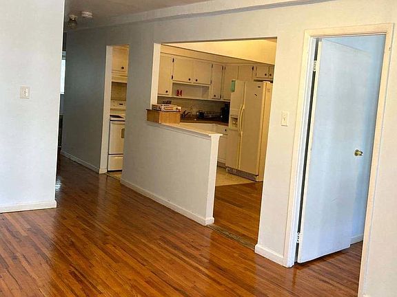 2nd image of 25-43 23rd St #2