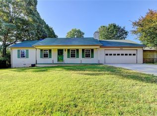 6528 Bermuda Ln, Flowery Branch, GA 30542