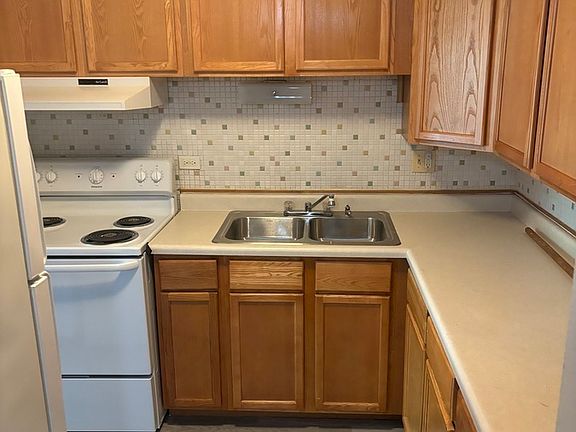 2nd image of 1847 Canal St #3B