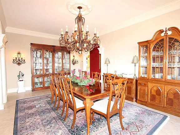 3rd image of 2215 Long Cove Cir