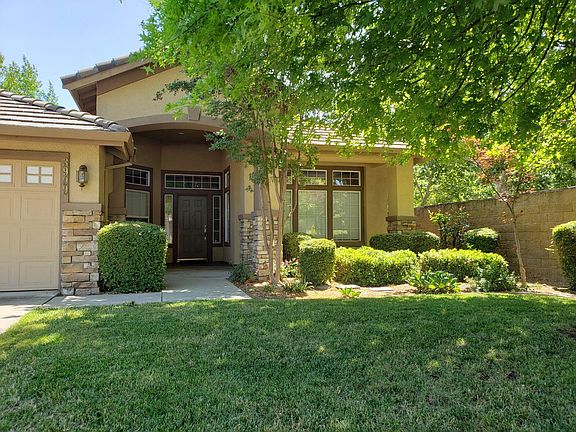 3rd image of 3999 Meadow Wood Dr