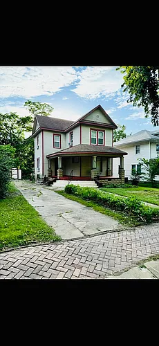 805 N Catalpa St Photo 1