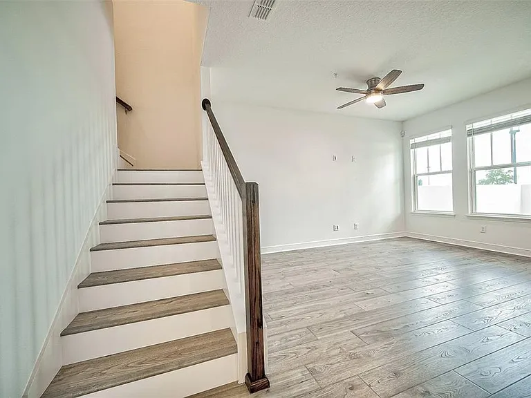 7035 Nemours Pkwy — Photo 14