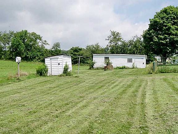3rd image of 575 Thornwood Dr