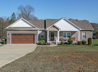 1111 Salisbury Dr, Columbia, TN 38401