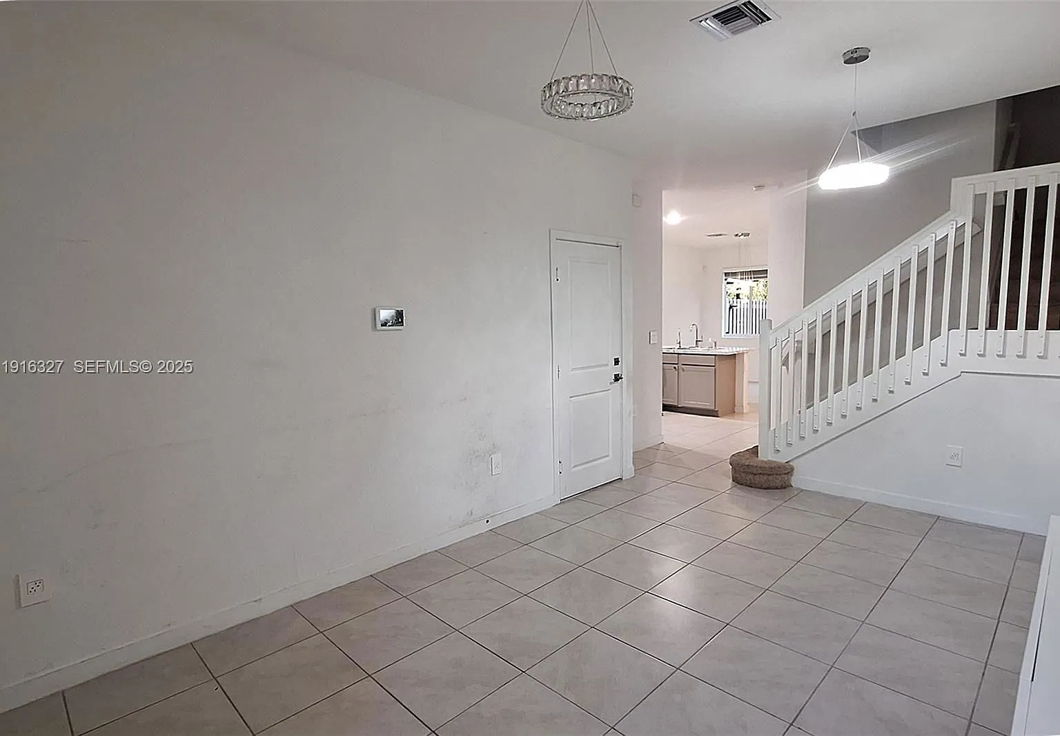 4 bed, 3.0 bath, $3,500 — Photo 3
