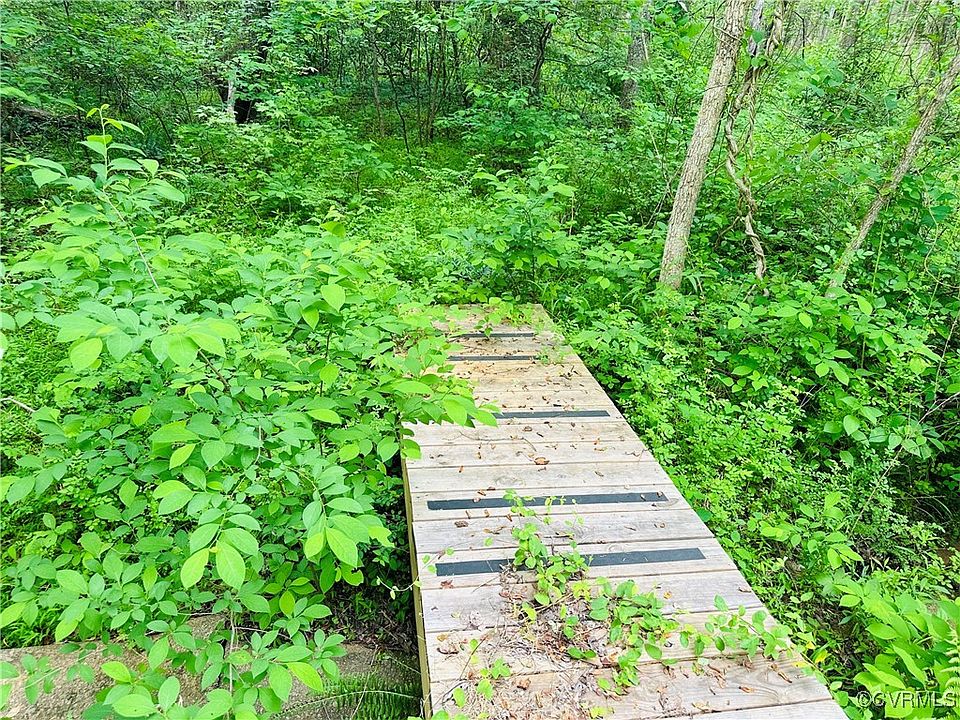 2nd image of 0 Pouncey Tract Rd