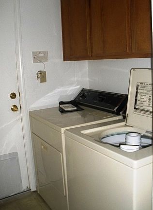 3rd image of 142 Steamer Ln