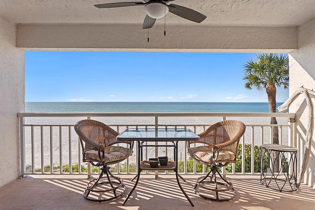 3 bed, 2.0 bath, 1622 sqft, $4,600 — Photo 3