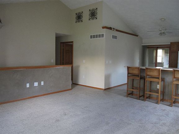 5th image of 15639 Lucena Dr