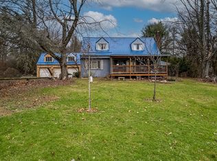 720 Colonial Dr, Youngstown, OH