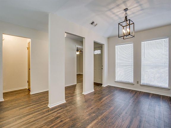 4th image of 1805 Rhinevalley Dr