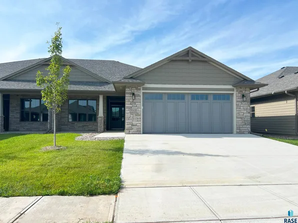 7013 E Copper Stone Cir, Sioux Falls, SD 57110