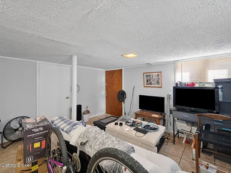 4925 Southside Dr #4 — Photo 5