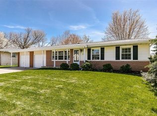 395 Brentwood Dr NE, Cedar Rapids, IA 52402