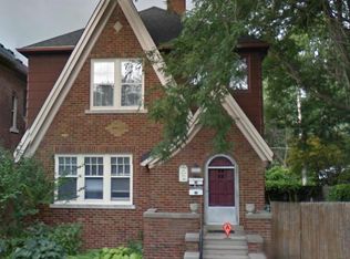 933 Beaconsfield Ave, Grosse Pointe Park, MI 48230