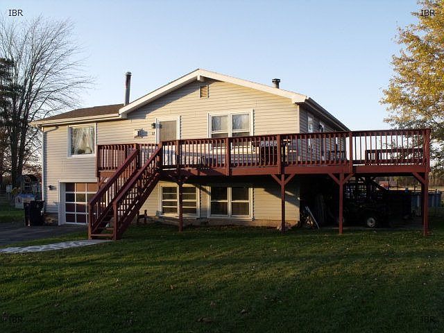 2nd image of 11 Spruce Ln