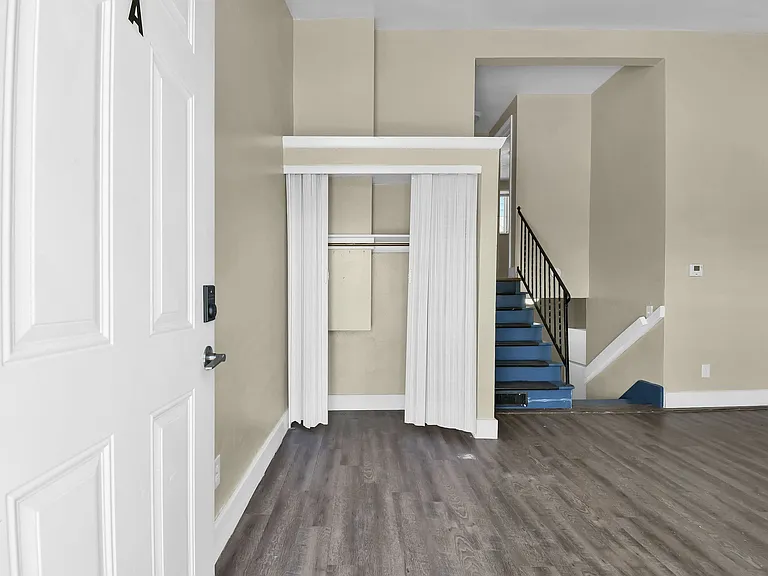 1794 Genessee Ave #1 — Photo 11