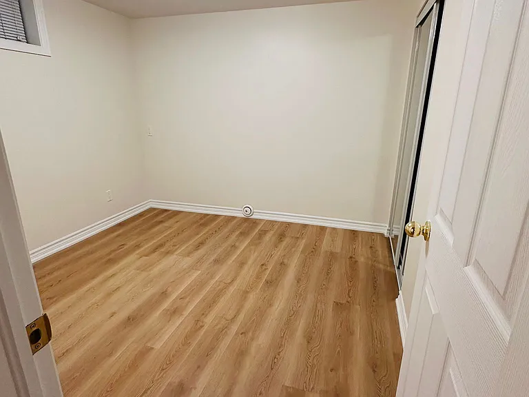 123 Ravenscroft Rd — Photo 7