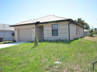 2132 Barker Blvd, Fort Myers, FL 33916