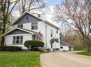 1427 Ogilby Rd, Rockford, IL 61102