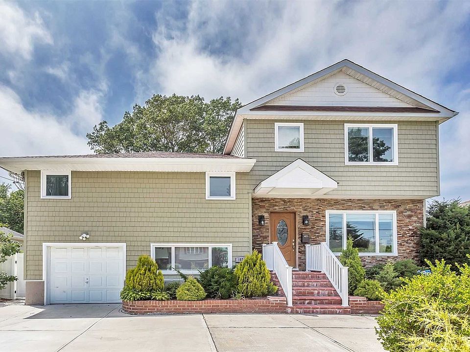 1st image of 1074 Park Blvd