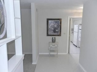 2711 Starkweather Rd, Rockford, IL 61107