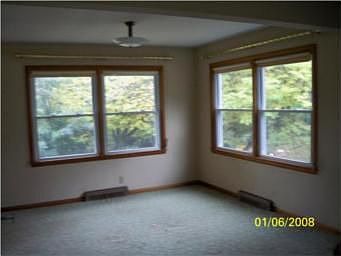 4th image of 550 Jefferson Cir
