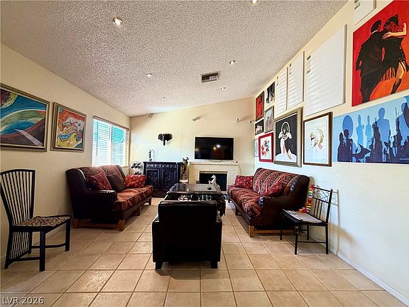 4th image of 6752 Arroyo Ave