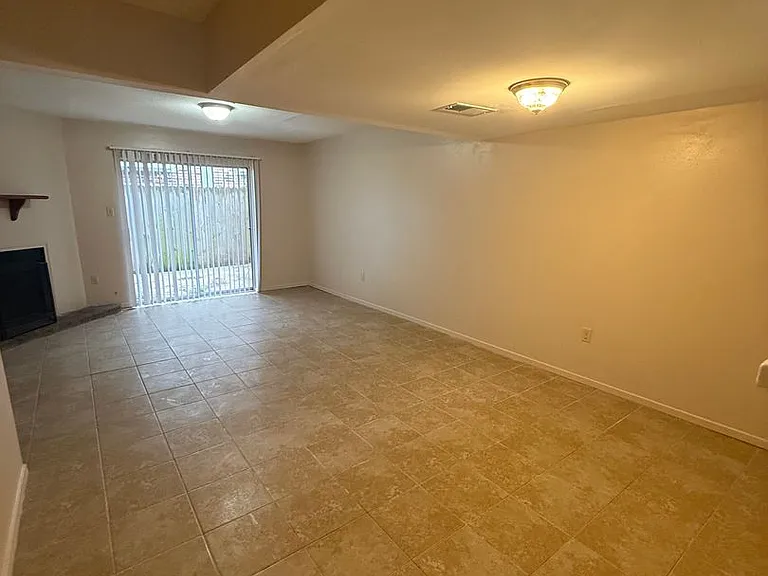 8911-8783 Gsri Ave — Photo 11