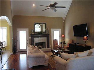 4th image of 114 Lyttleton Way