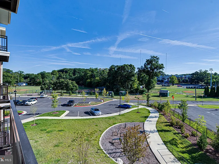10755 Fairgrounds Dr #326 — Photo 42