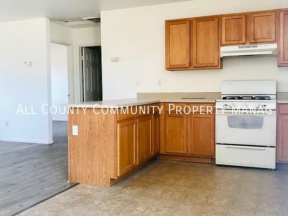 5th image of 73556 Sunnyslope Dr APT A