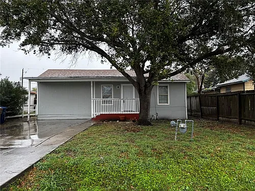 1217 Baywood Ln Photo 1