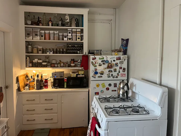 150 5th St #2D — Photo 3