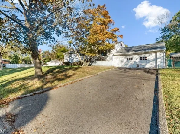 2 Overlook Ave, Little Falls Twp., NJ 07424