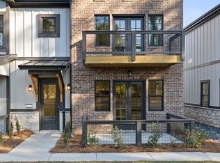 935 Willingham Dr #8, Hapeville, GA 30354
