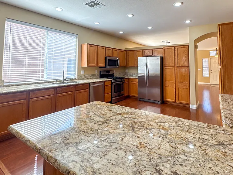 10724 Windrose Point Ave — Photo 13
