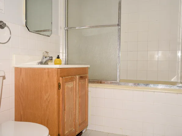 2064 Coleman Street image 15 of 22