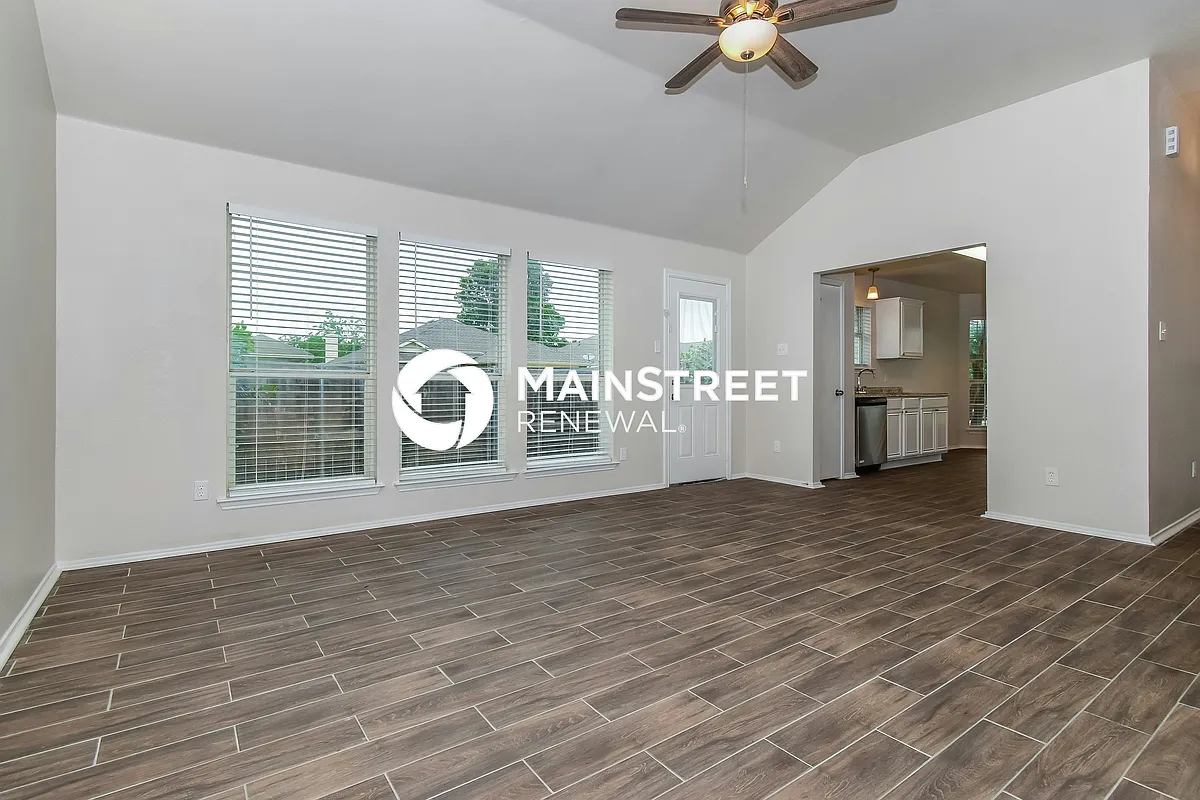 Living Room - 1501 Kelly Ln