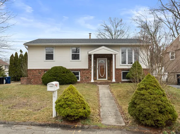 59 Swampscott Street, West Haven, CT 06516