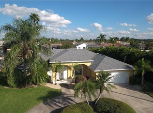 3711 SE 16th Pl, Cape Coral, FL 33904