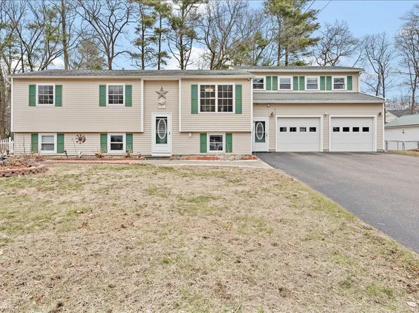 111 Red Oak Drive, Colchester, VT 05446